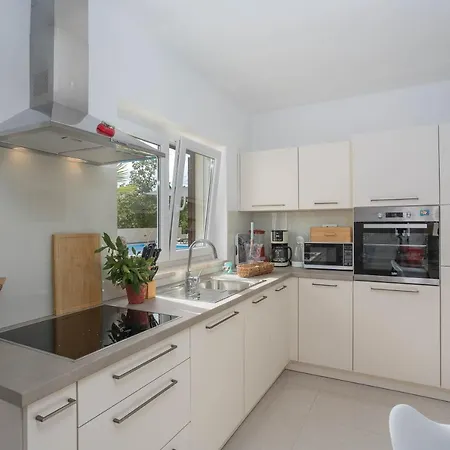 Antonada Holiday home