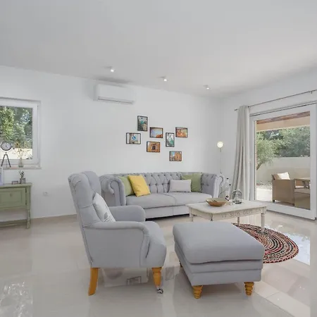 Tatil Evi Antonada Vrh (Krk)