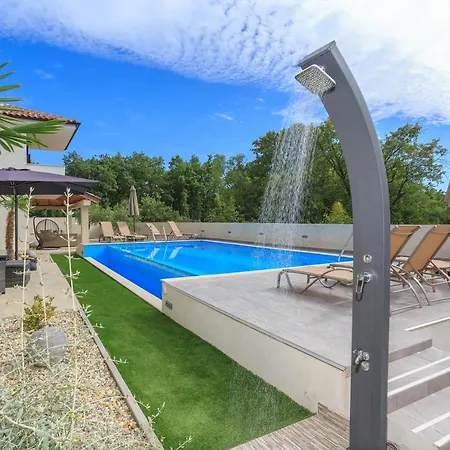 Tatil Evi Antonada Vrh (Krk)